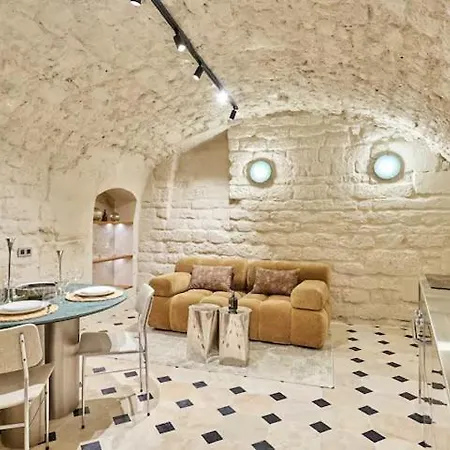 Villa Beautiful New Triplex On Place Des Vosges Paris
